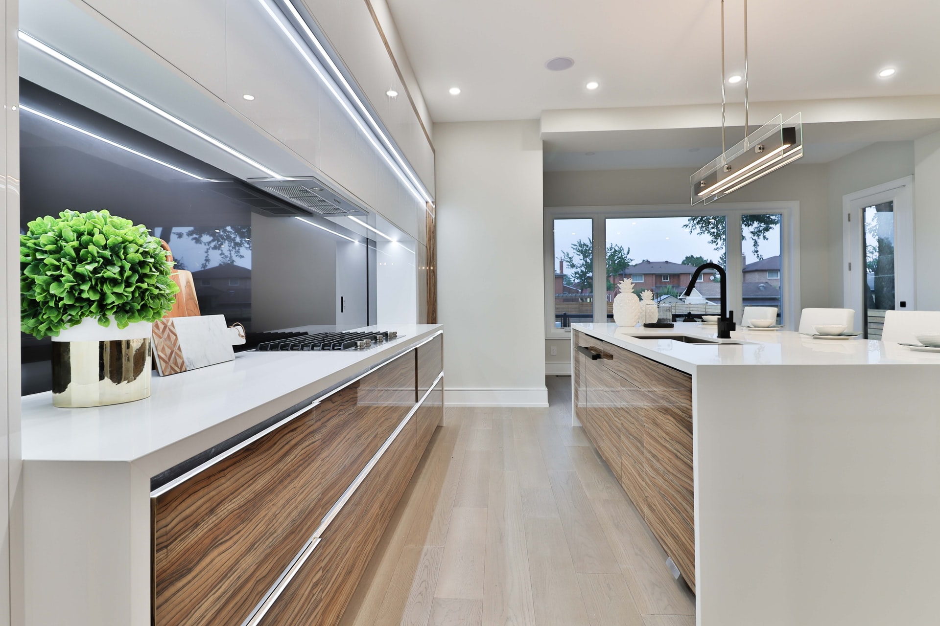 contemporary style kitchen