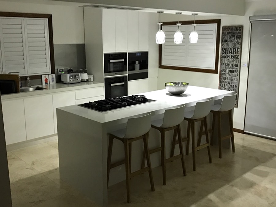 grey and white modern kitchen